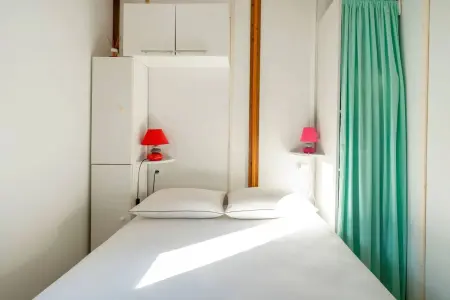 Bungalow 50 m² avec piscine partagée et vue montagne à Hasparren : photo 16