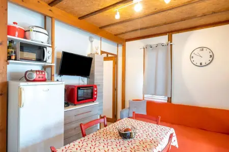 Bungalow 50 m² avec piscine partagée et vue montagne à Hasparren : photo 18
