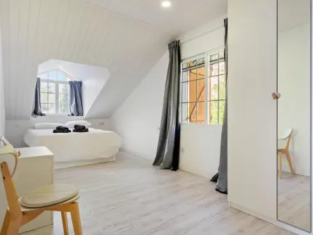 Villa 143m² piscine d'eau salée, 4 chambres - Sant Cebrià : photo 24
