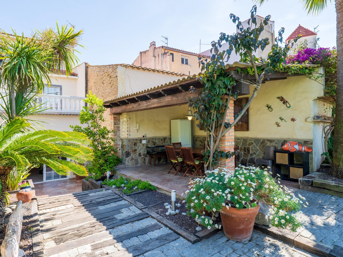 Maison avec piscine privée - 10 pers., Villa 10 personnes à Vilanova i la Geltrú - Photo 6