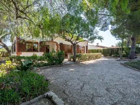 Villa Las Tres Cales, piscine 8x4 et parking : photo 2