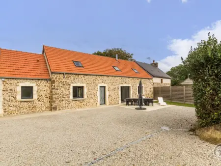 Gîte 10 personnes avec jardin à Saint-Jacques-de-Néhou : photo 1