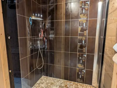 Chalet 11 pers. avec spa et atelier vitrail à Gérardmer : photo 16
