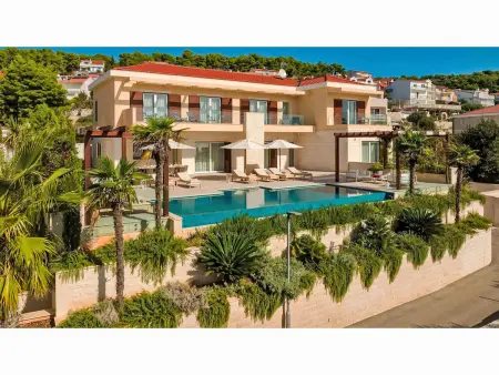 Villa 5 chambres Hvar avec piscine chauffée et accès plage : photo 1