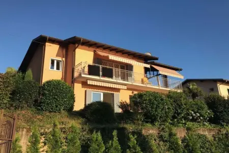 Maison vue lac Majeur à Brezzo di Bedero : photo 1