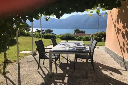 Maison vue lac Majeur à Brezzo di Bedero : photo 2