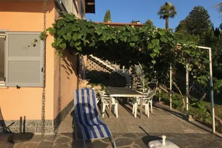 Maison vue lac Majeur à Brezzo di Bedero : photo 3
