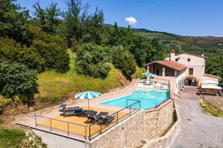Maison Vicopisano : 2 chambres, piscine débordement : photo 3