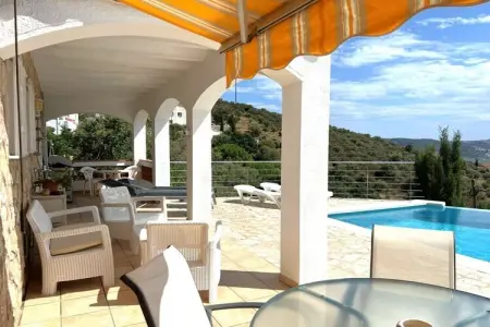Appartement 70 m² vue baie de Roses avec piscine : photo 4