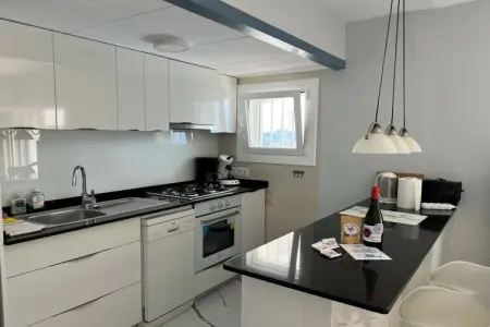 Appartement 70 m² vue baie de Roses avec piscine : photo 11