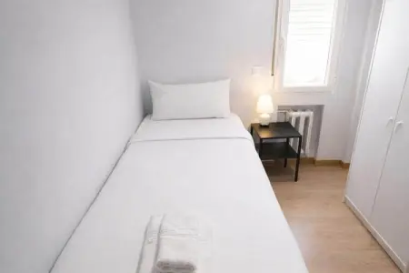 Chambre privée 18 m² à Chamartín, Madrid : photo 4