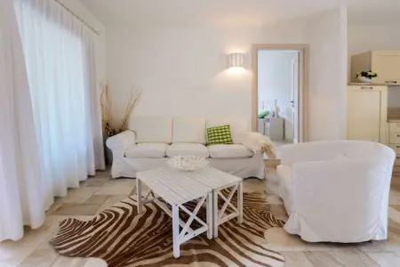 Maison 100 m² vue mer à Porto Cervo, jardin méditerranéen : photo 8