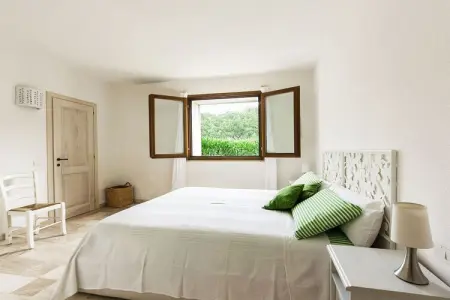 Maison 100 m² vue mer à Porto Cervo, jardin méditerranéen : photo 12