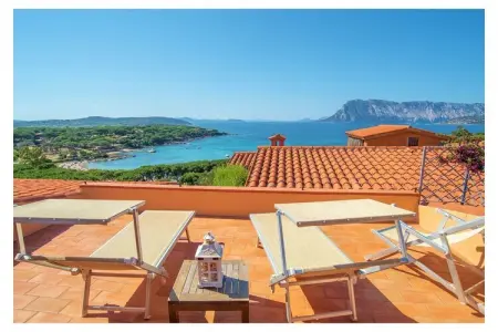 Maison en coquillage bord de mer, San Teodoro : photo 9