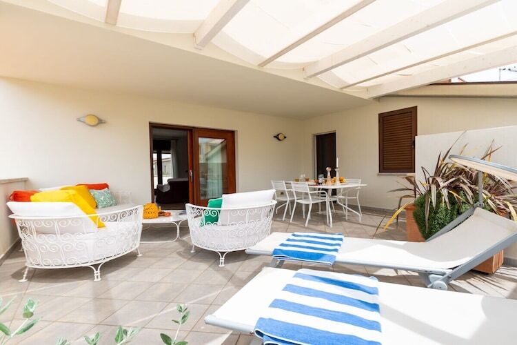 Maison Rimediu Grande à Orosei, 115 m² avec jardin - Photo 6