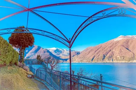 Maison 8 chambres avec piscine à 30m du lac à Lezzeno : photo 10