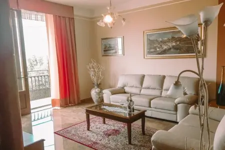 Maison 8 chambres avec piscine à 30m du lac à Lezzeno : photo 12