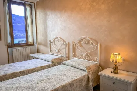 Maison 8 chambres avec piscine à 30m du lac à Lezzeno : photo 21