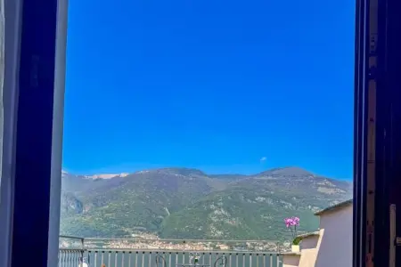 Maison 8 chambres avec piscine à 30m du lac à Lezzeno : photo 32