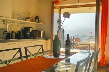 Appartement vue lac de Garde à Tremosine : photo 8