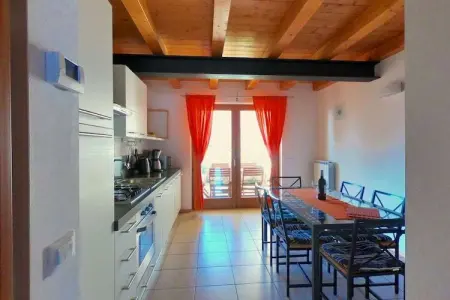 Appartement vue lac de Garde à Tremosine : photo 10