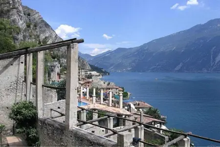 Appartement vue lac de Garde à Tremosine : photo 20
