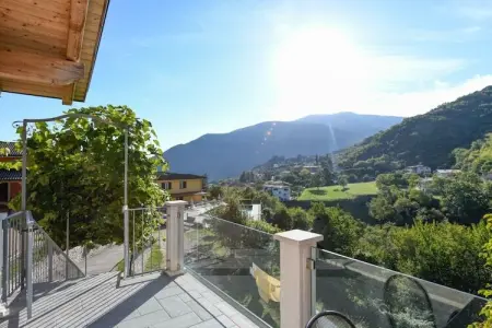 Maison avec balcon vue lac de Garde, Tignale : photo 24
