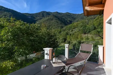 Maison avec balcon vue lac de Garde, Tignale : photo 26