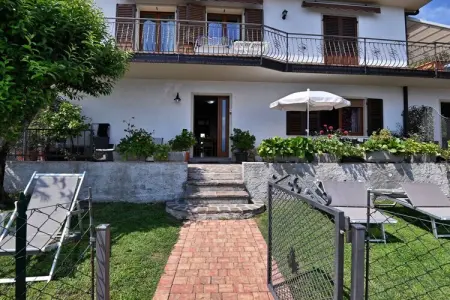 Casa Mary à Tignale : maison avec piscine vue lac : photo 3
