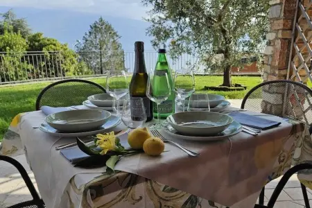 Appartement 4 personnes Gargnano vue lac et parking : photo 11