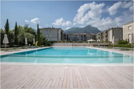 Maison vue lac avec terrasse bain à remous, Toscolano-Maderno : photo 13