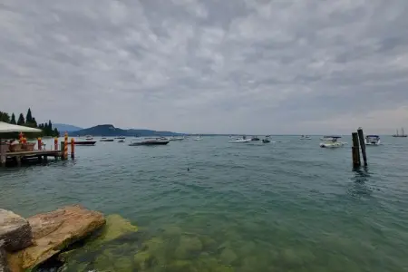 Maison vue lac avec terrasse bain à remous, Toscolano-Maderno : photo 17
