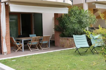 Appartement neuf 2 chambres avec terrasse couverte à Lazise : photo 4