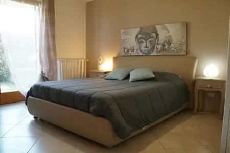 Appartement neuf 2 chambres avec terrasse couverte à Lazise : photo 7