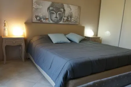Appartement neuf 2 chambres avec terrasse couverte à Lazise : photo 8