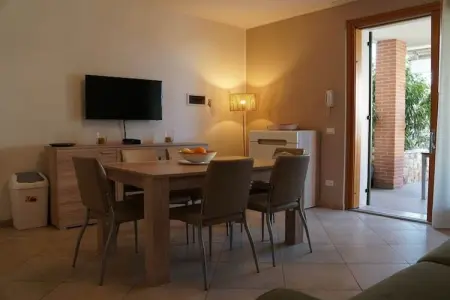 Appartement neuf 2 chambres avec terrasse couverte à Lazise : photo 13