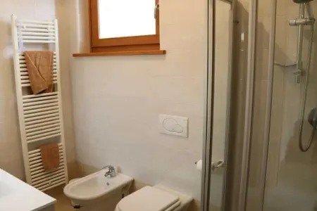 Appartement neuf 2 chambres avec terrasse couverte à Lazise : photo 16