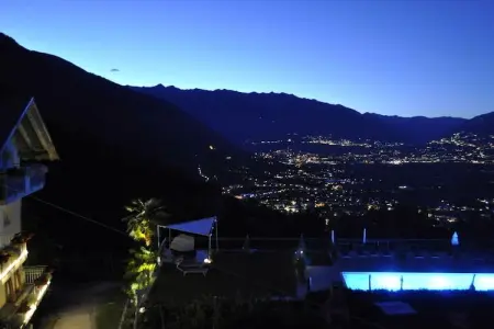 Maison Himmelreich à Lana, 3 balcons et piscine : photo 2