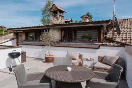 Maison de vacances ensoleillée avec terrasse à Lana : photo 11