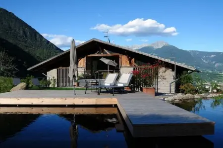 Maison de vacances à Algund avec étang de baignade : photo 1