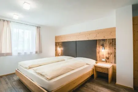 Appartement neuf à Wengen avec balcon sud et navette ski : photo 12