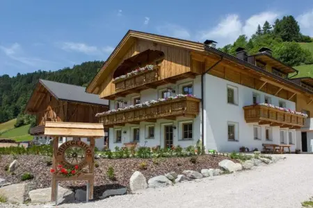 Maison de vacances à Innichen avec petit-déjeuner bio : photo 1
