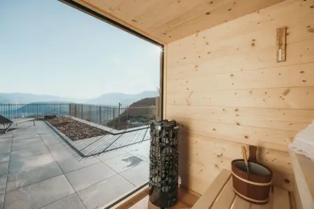 Maison Suite Dickens avec sauna et spa à Jenesien : photo 3
