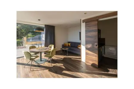Maison Suite Dickens avec sauna et spa à Jenesien : photo 7