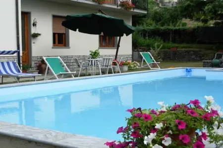 Maison avec piscine privée à Castiglione di Garfagnana : photo 2