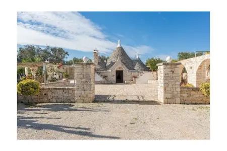 Trullo Suenn avec piscine privée à San Michele Salentino : photo 6