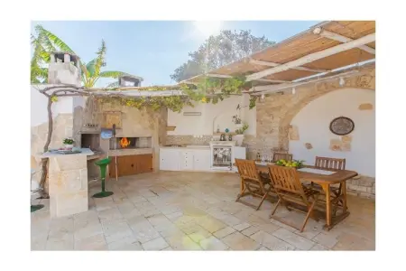 Trullo Suenn avec piscine privée à San Michele Salentino : photo 14