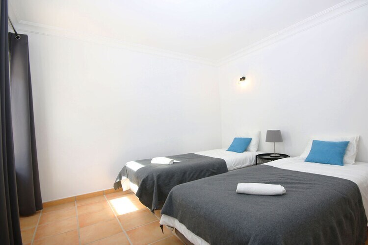 Maison 6 pers. avec 3 piscines à Quarteira - Photo 12