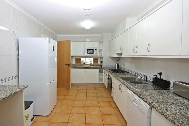 Maison 6 pers. avec 3 piscines à Quarteira - Photo 13