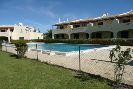 Maison mitoyenne 100 m² avec piscine à Porches : photo 13